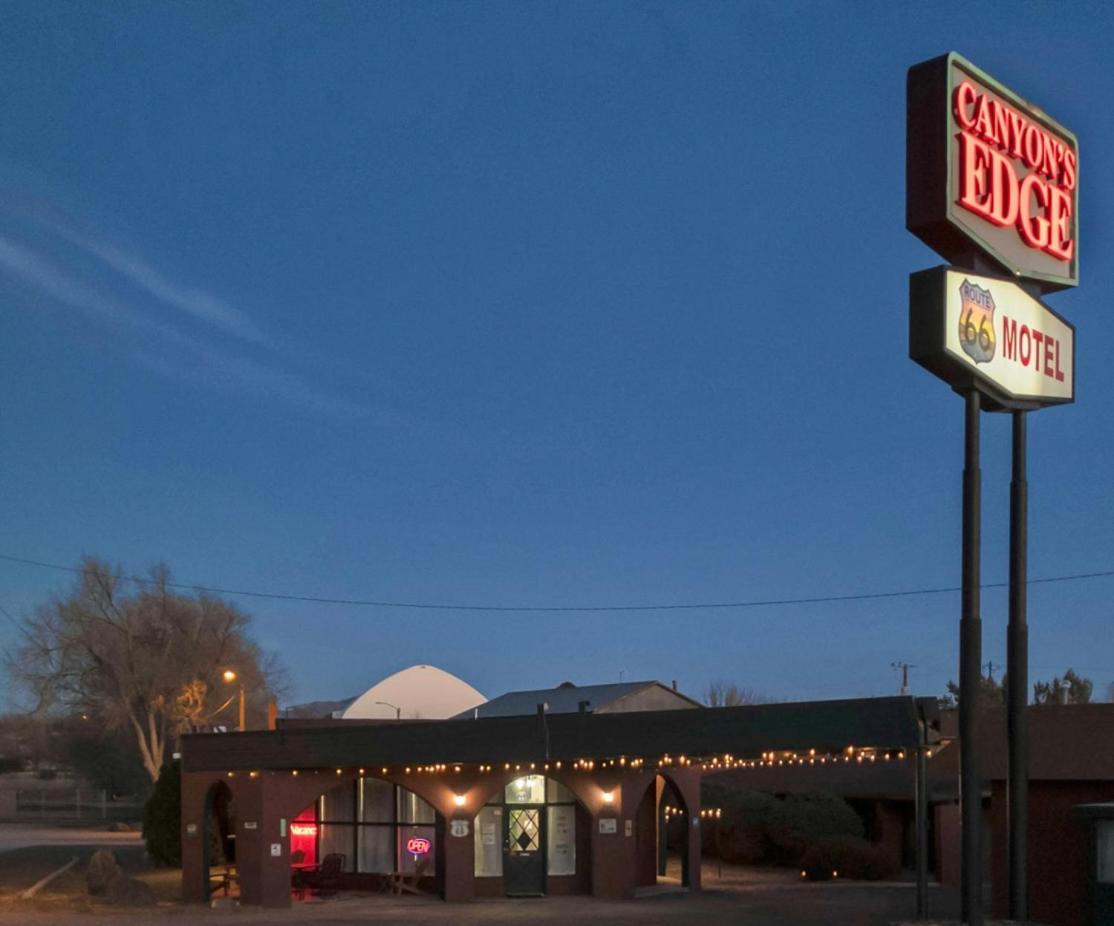 Canyon'S Edge Route 66 Motel Ash Fork Exterior photo
